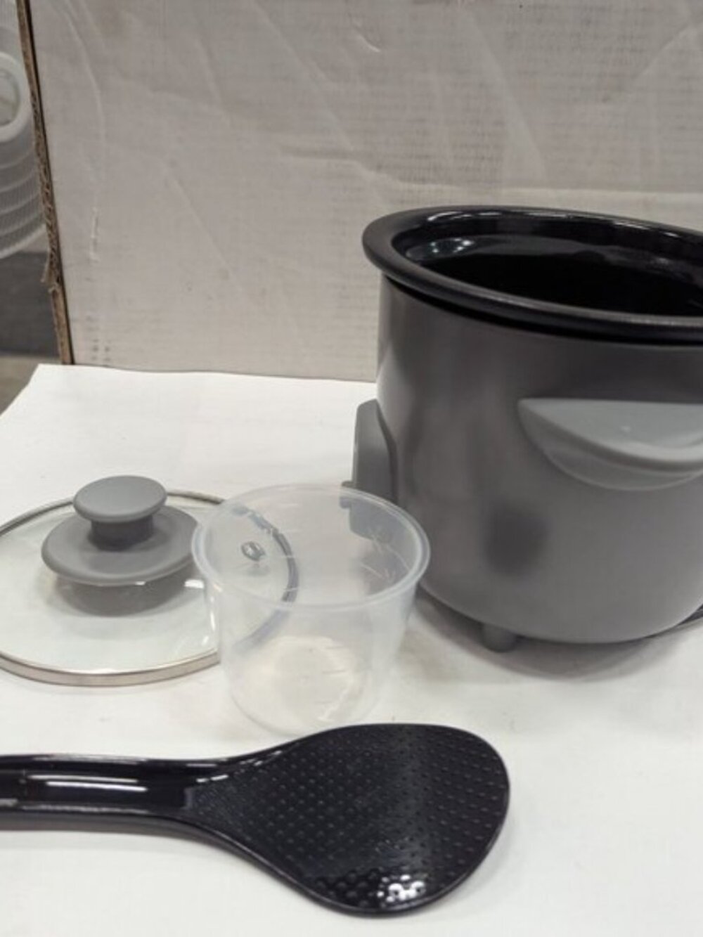 Dash 2-Cup Electric Mini Rice Cooker - Picture 3 of 8